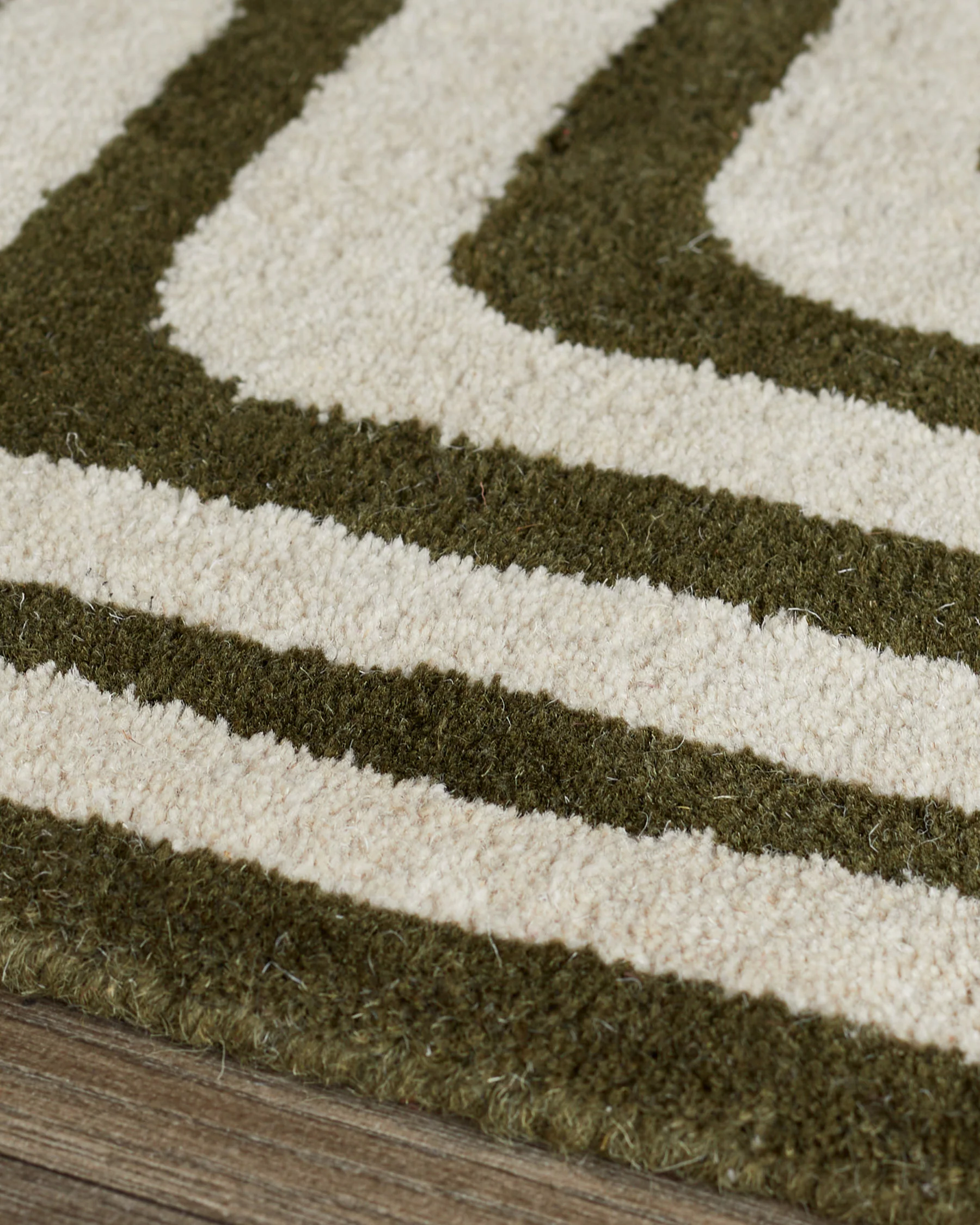 Abstract Swirl dark green wool medium rug - Image 6