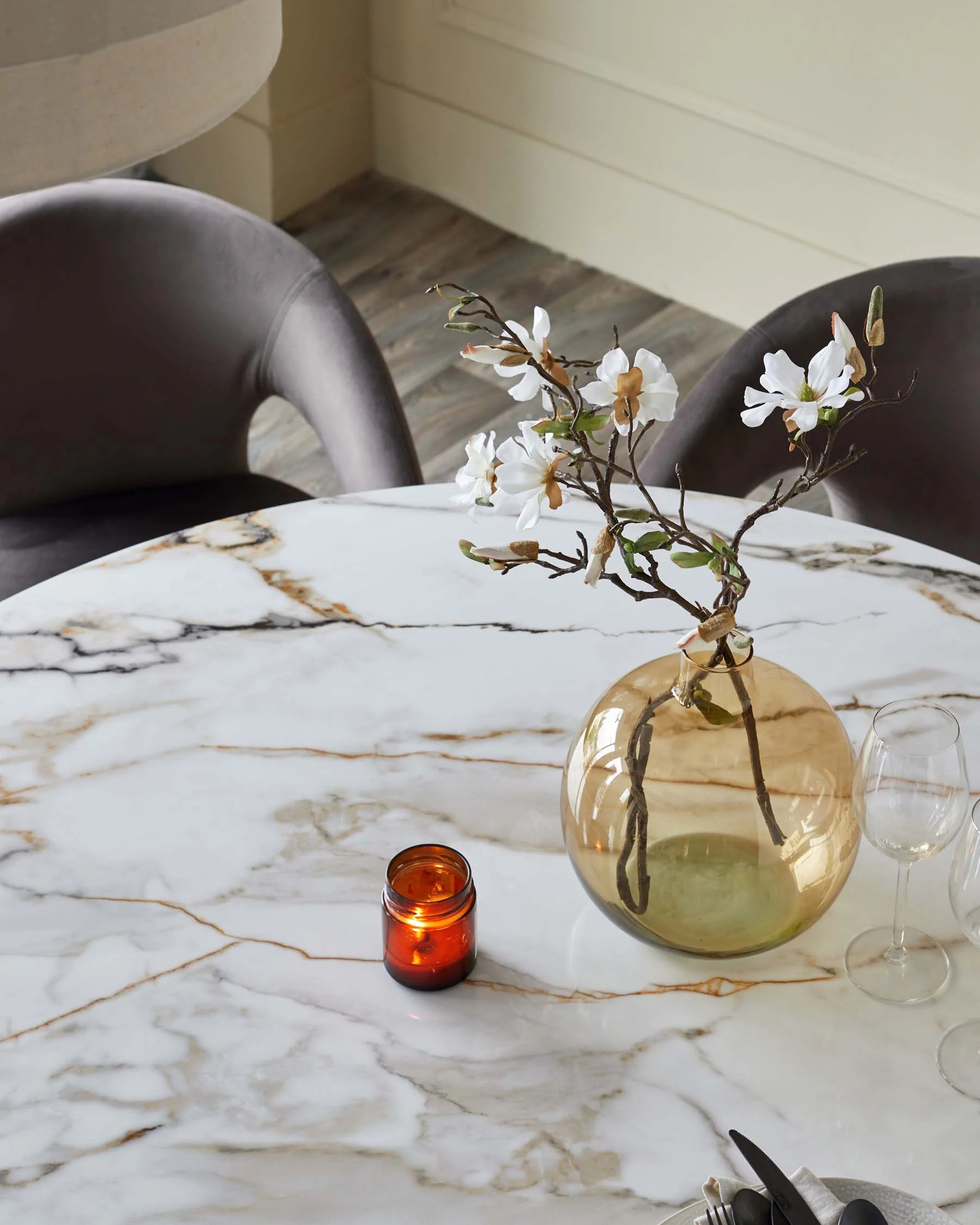 Austin natural ceramic 6 seater dining table - Image 4