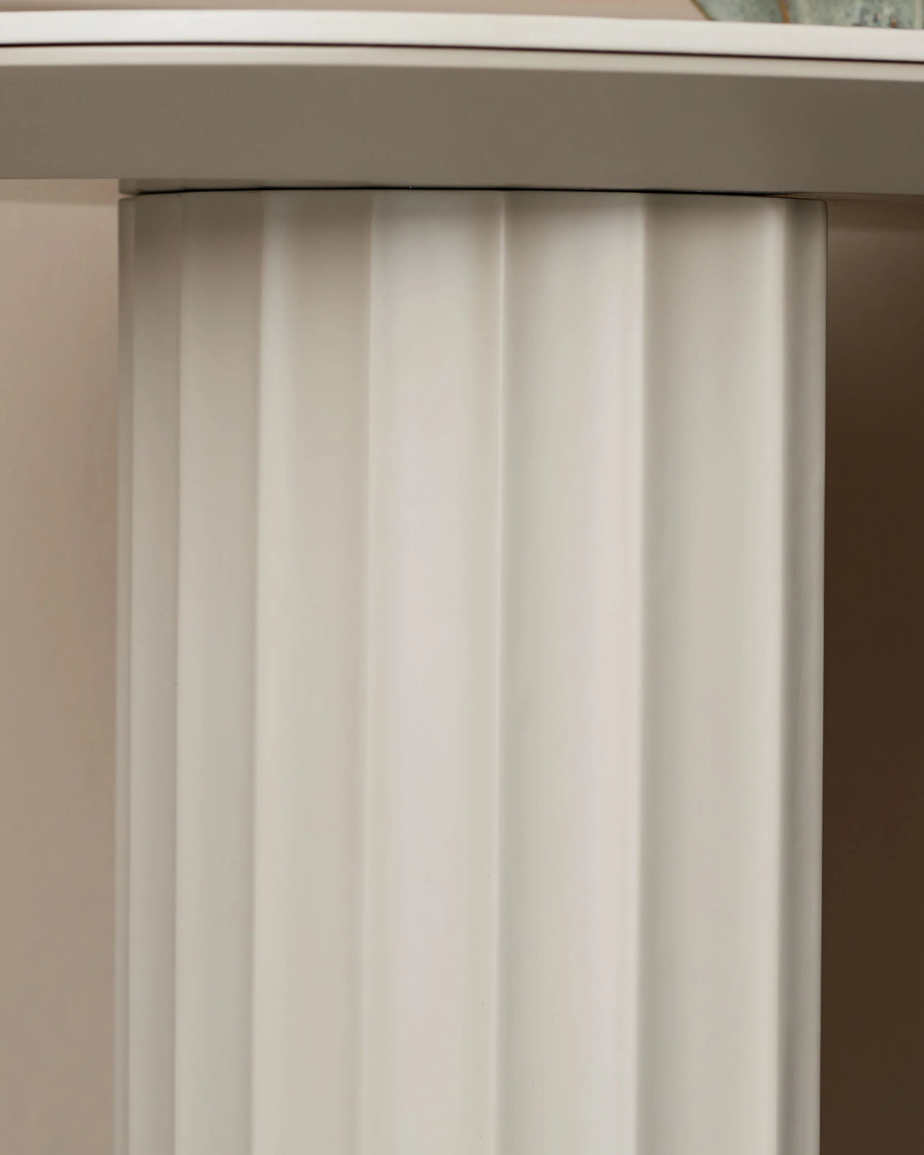 Austin natural ceramic console table - Image 5
