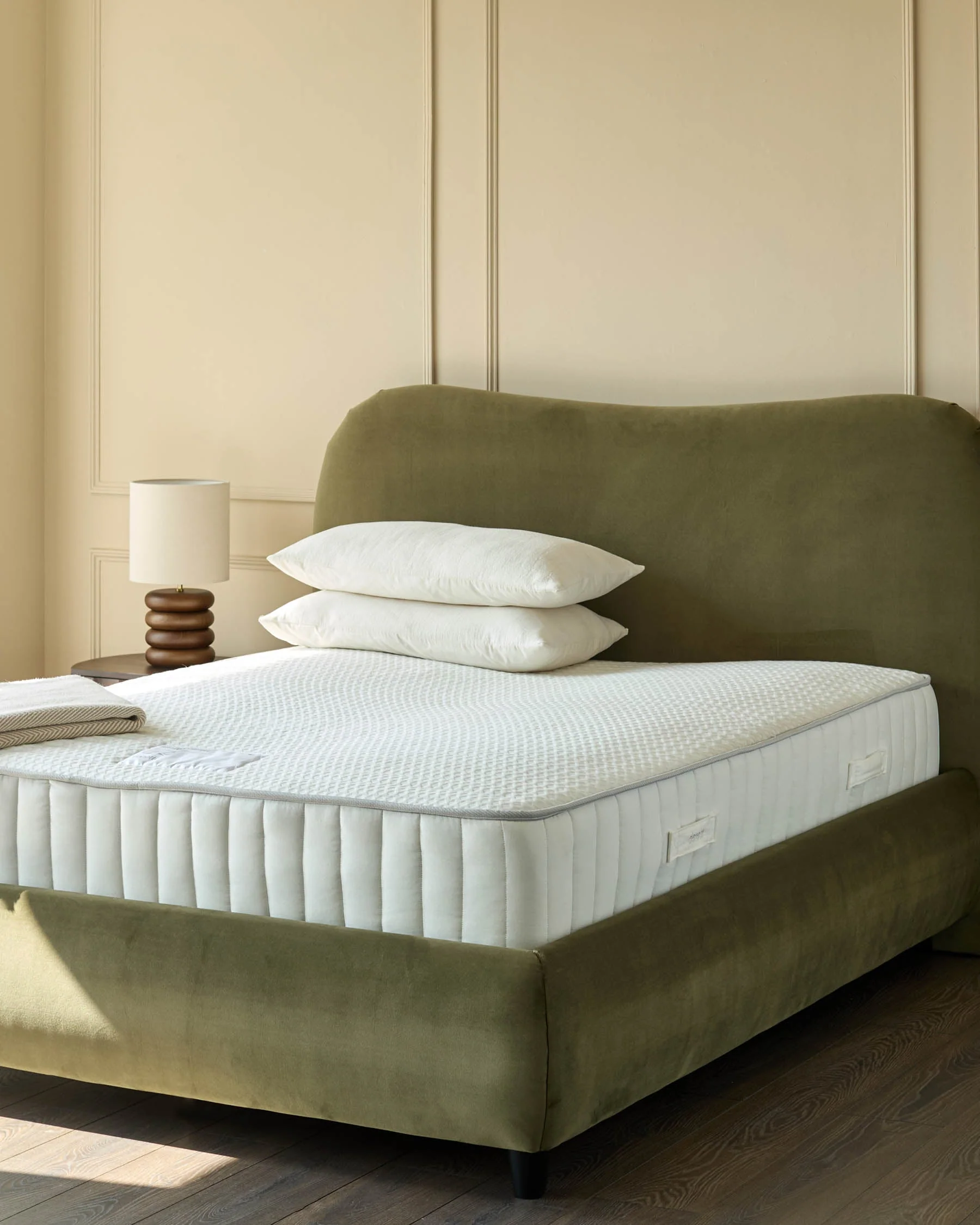Blissful Comfort 3,500 Pocket Spring Medium Super King Mattress - Image 4