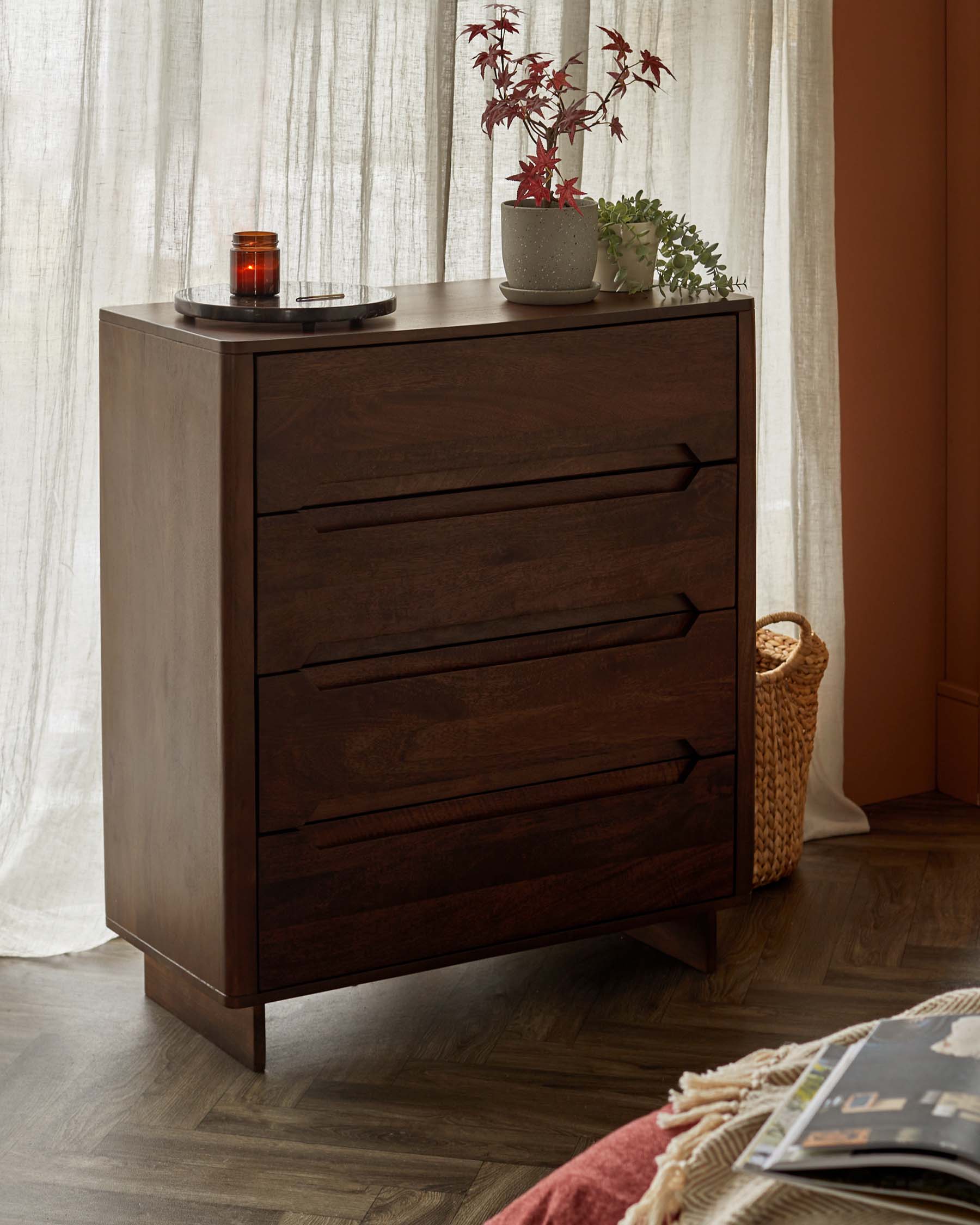 Bryce dark mango wood chest of drawers - Image 2