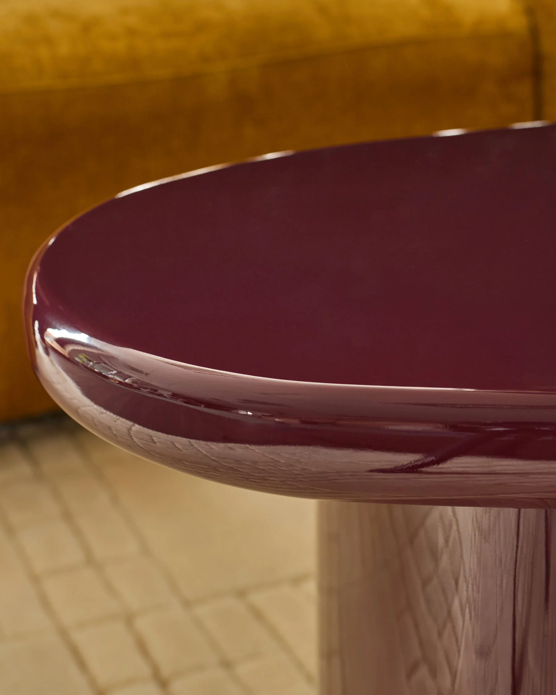 Carmela plum gloss coffee table - Image 5