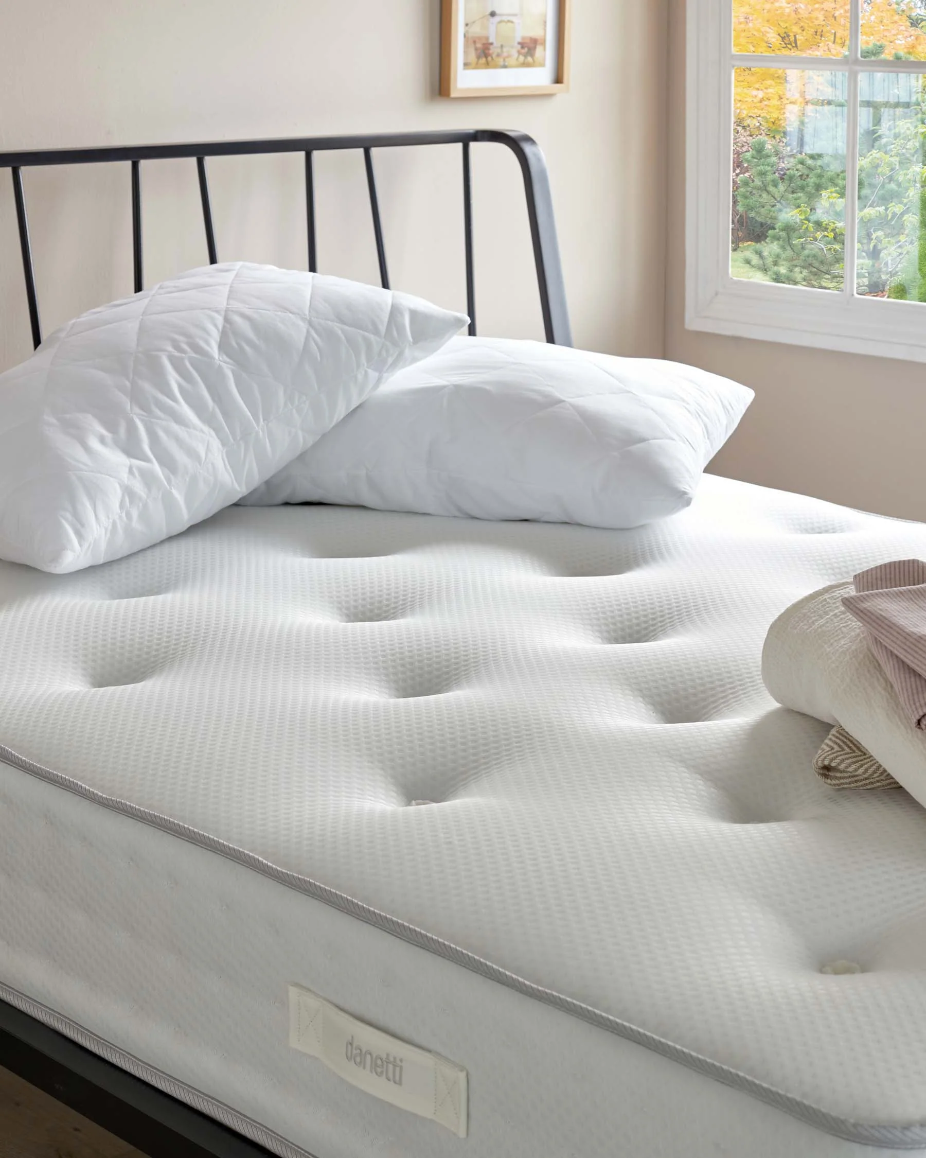 Classic Comfort 1,000 Pocket Spring Medium Tension King Mattress