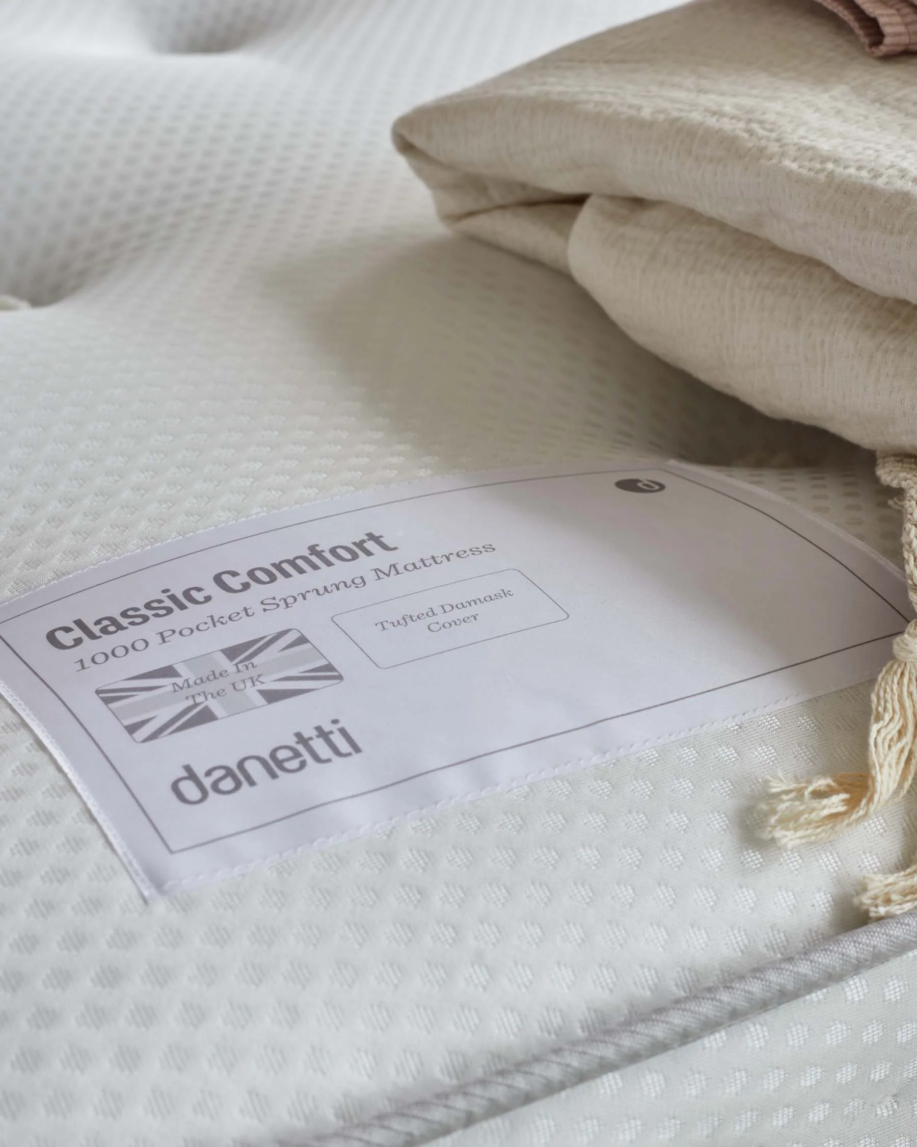Classic Comfort 1,000 Pocket Spring Medium Tension King Mattress - Image 8