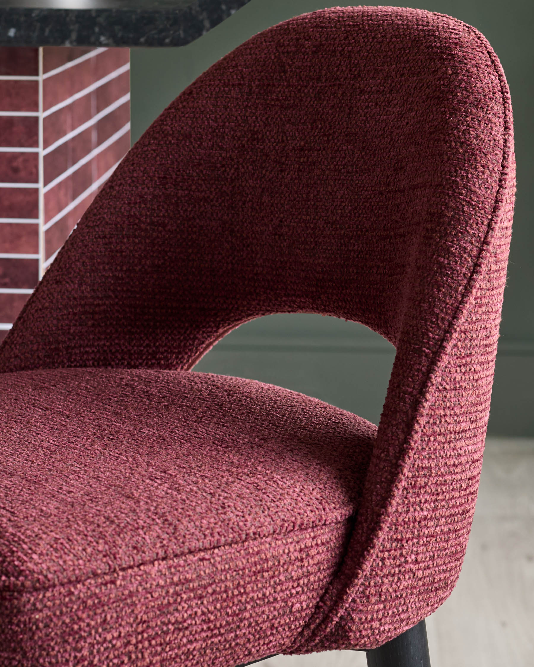 Clover berry red chunky fabric bar stool - Image 5