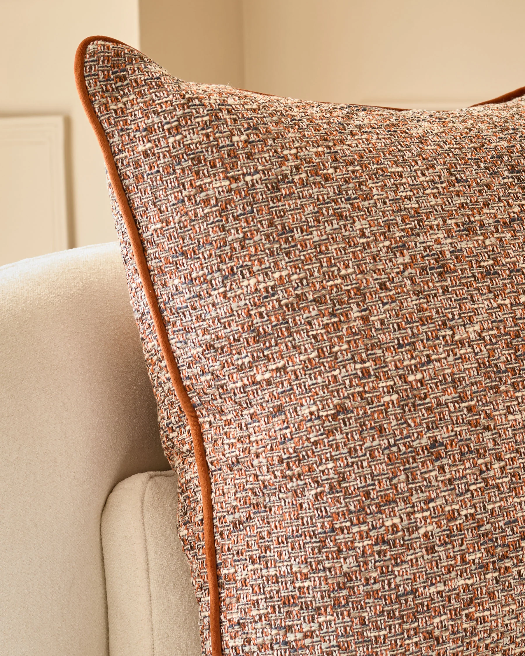 Fabian rust large cushion - Image 3