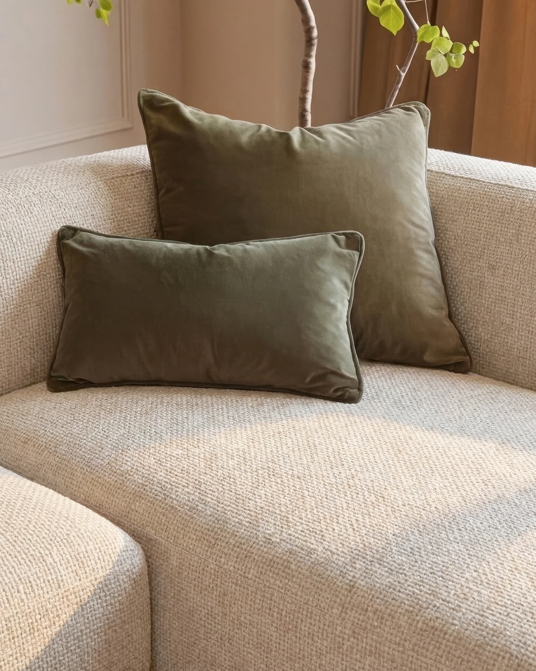 Florence natural fabric with dark wood right hand facing chaise sofa - Image 9