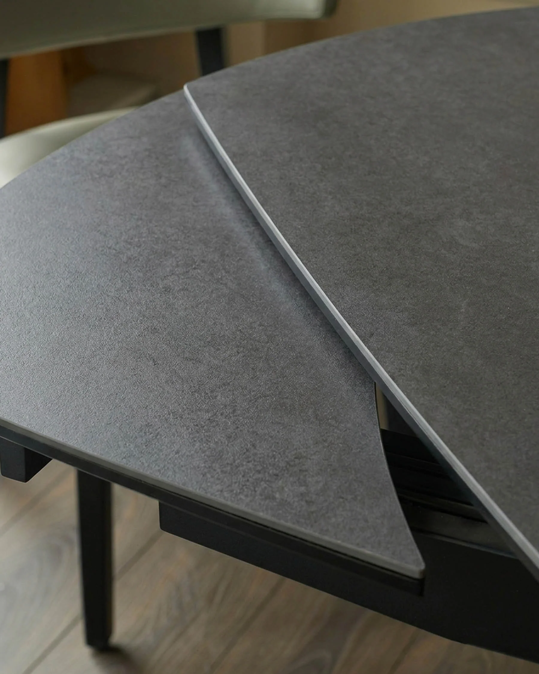 Fraser dark grey ceramic 4-6 extending dining table - Image 4