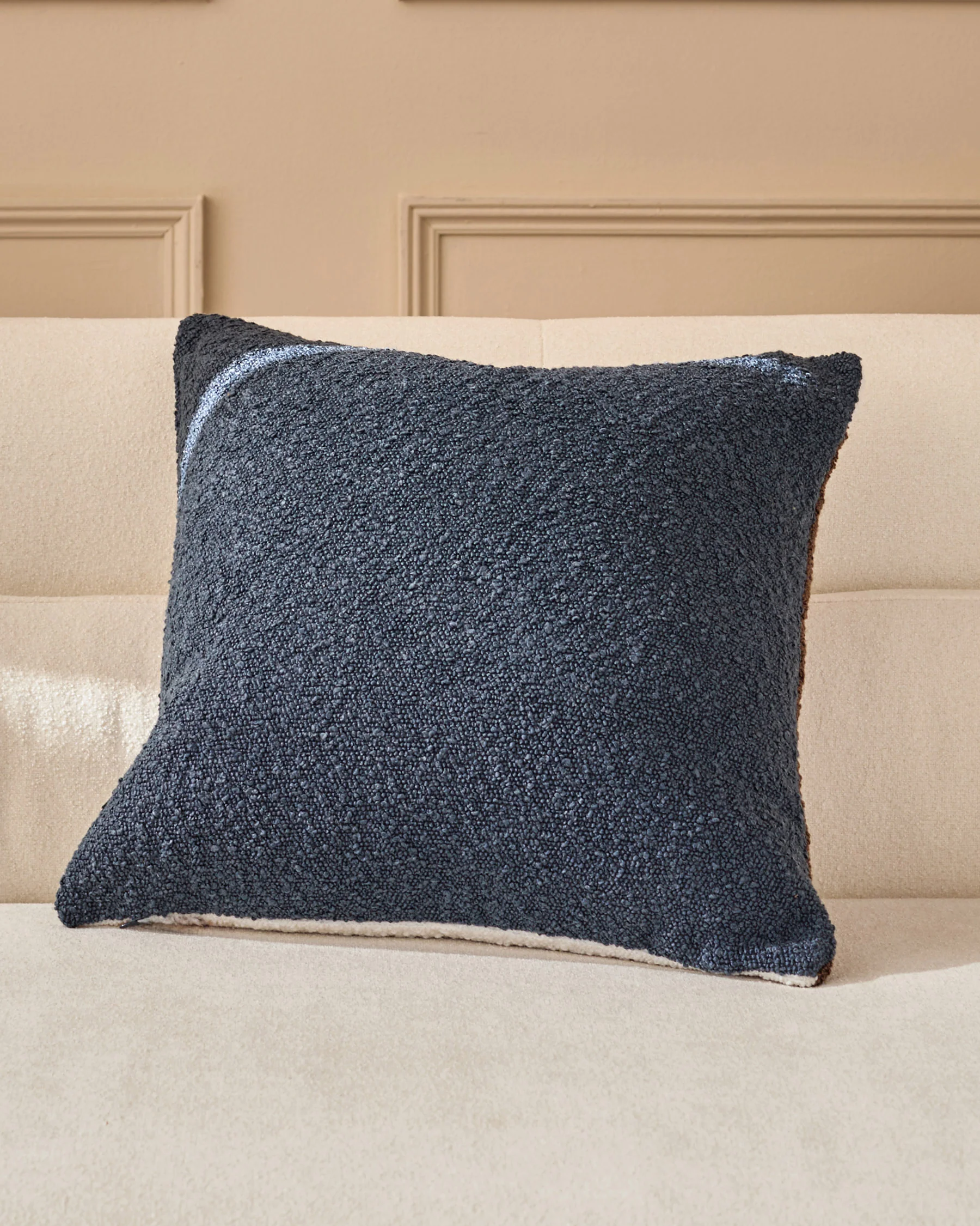Harmony navy medium cushion - Image 2