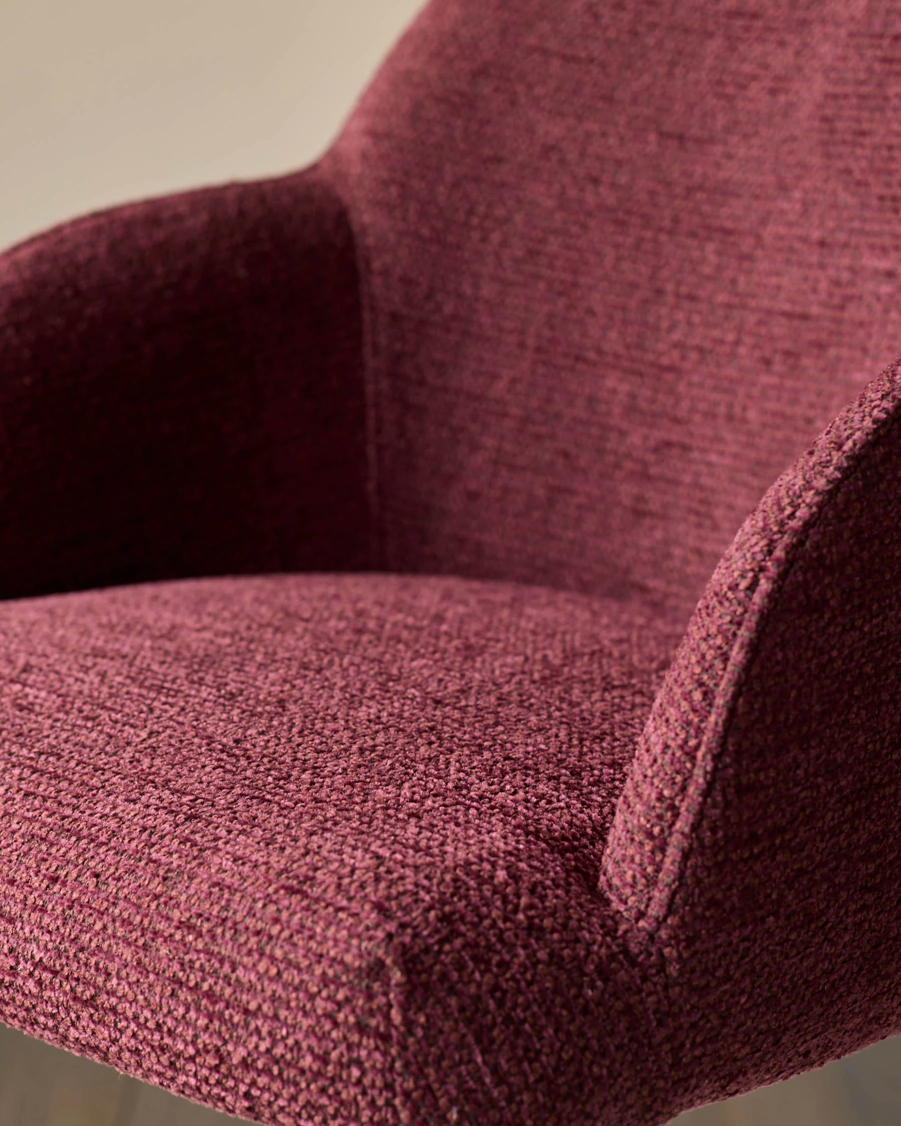 Lani berry red chunky chenille dining chair - Image 4