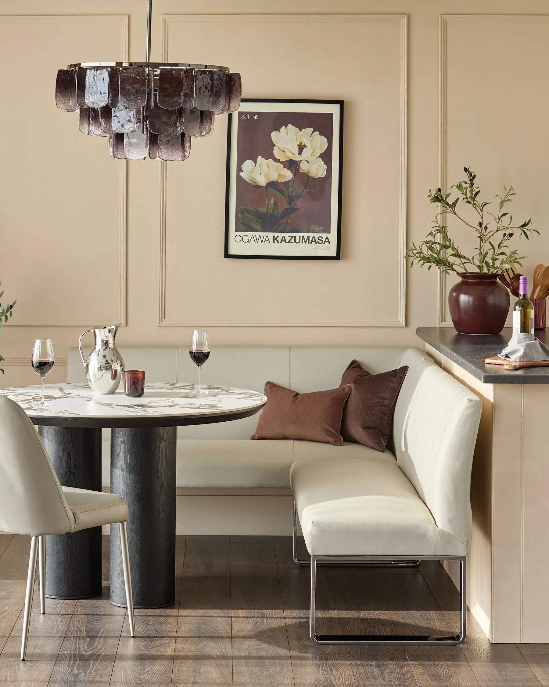 Loop light grey faux leather right hand corner 5 seater chrome leg dining bench - Image 2