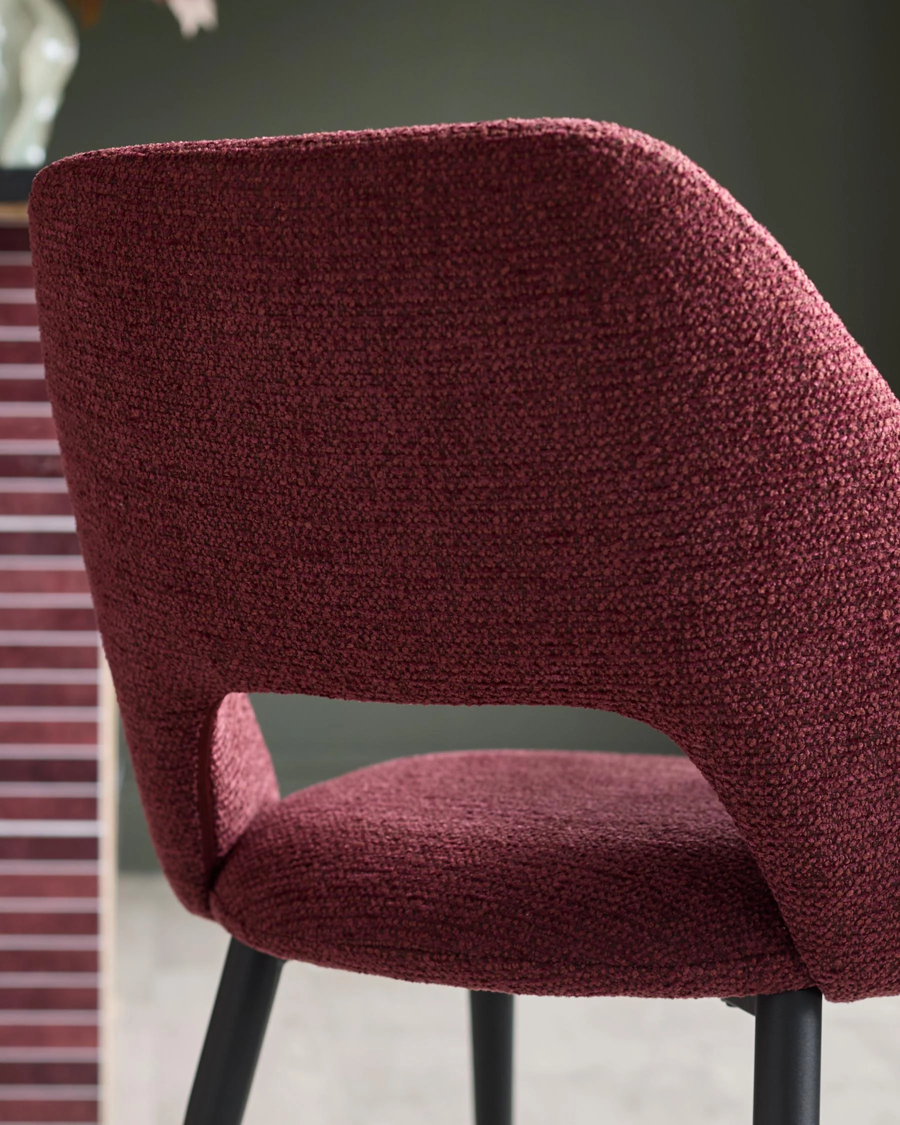 Lottie berry red fabric chenille chair - Image 5