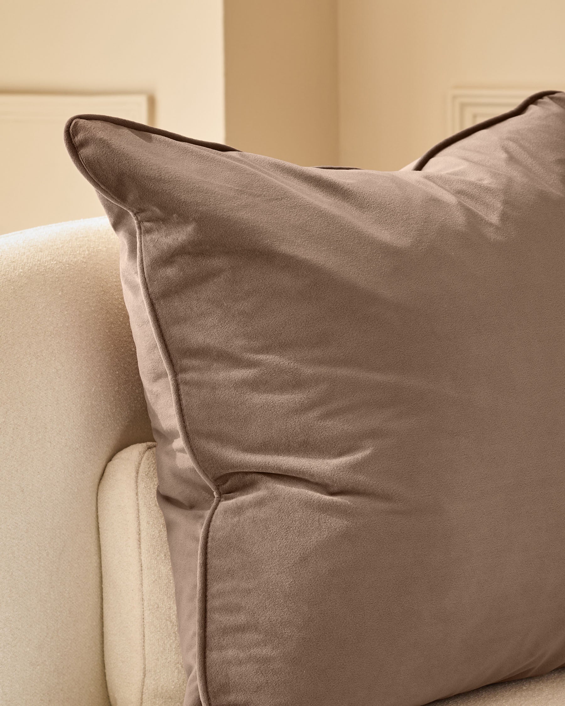 Luca mink large cushion - Image 5