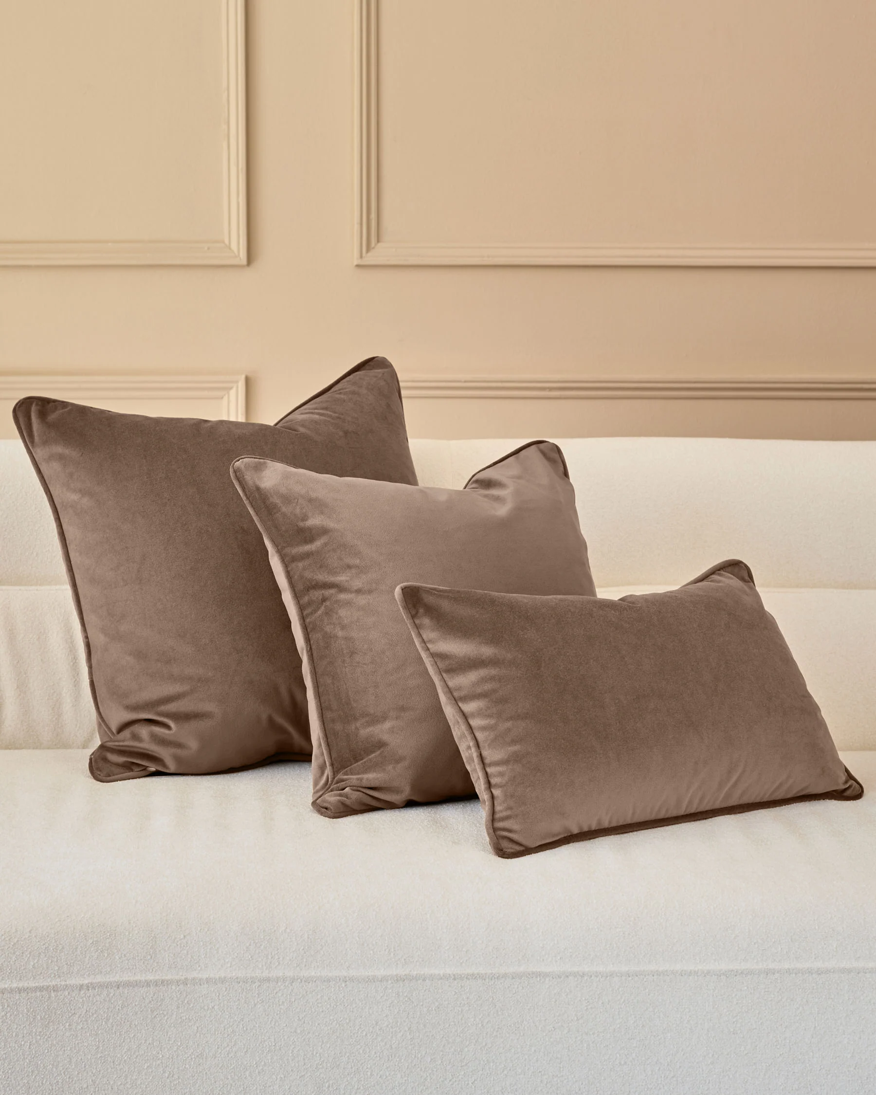 Luca mink rectangle cushion - Image 3