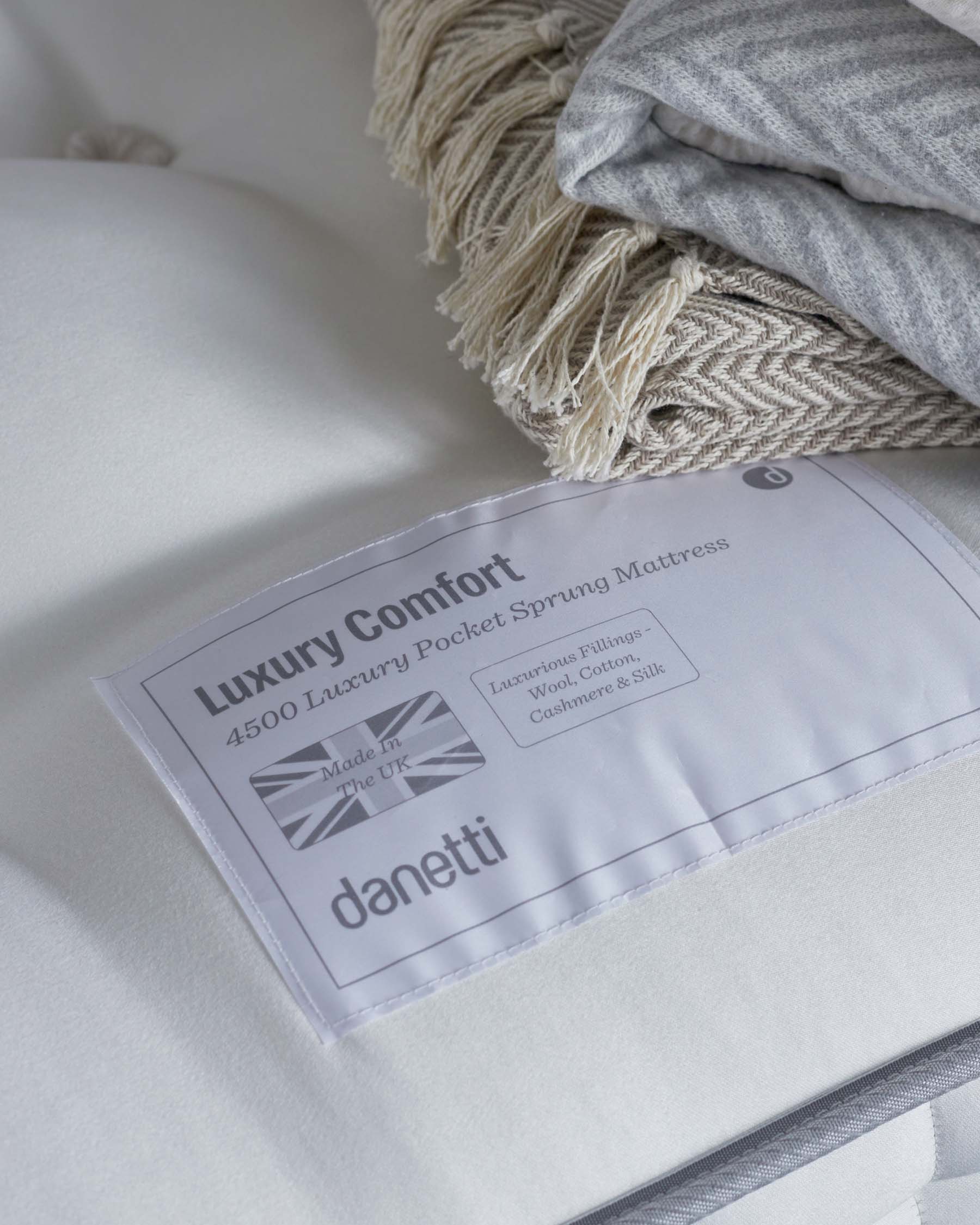 Luxury Comfort 9,000 Pocket Spring Medium Super King Mattress - Image 8