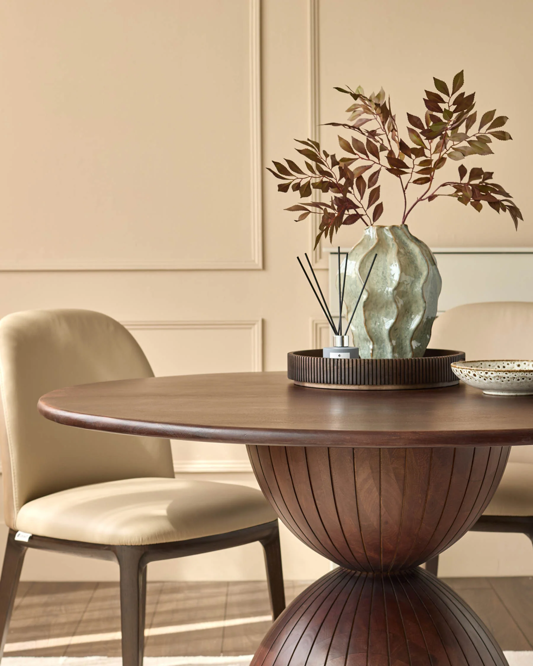Malin dark wood 4 seater dining table - Image 8