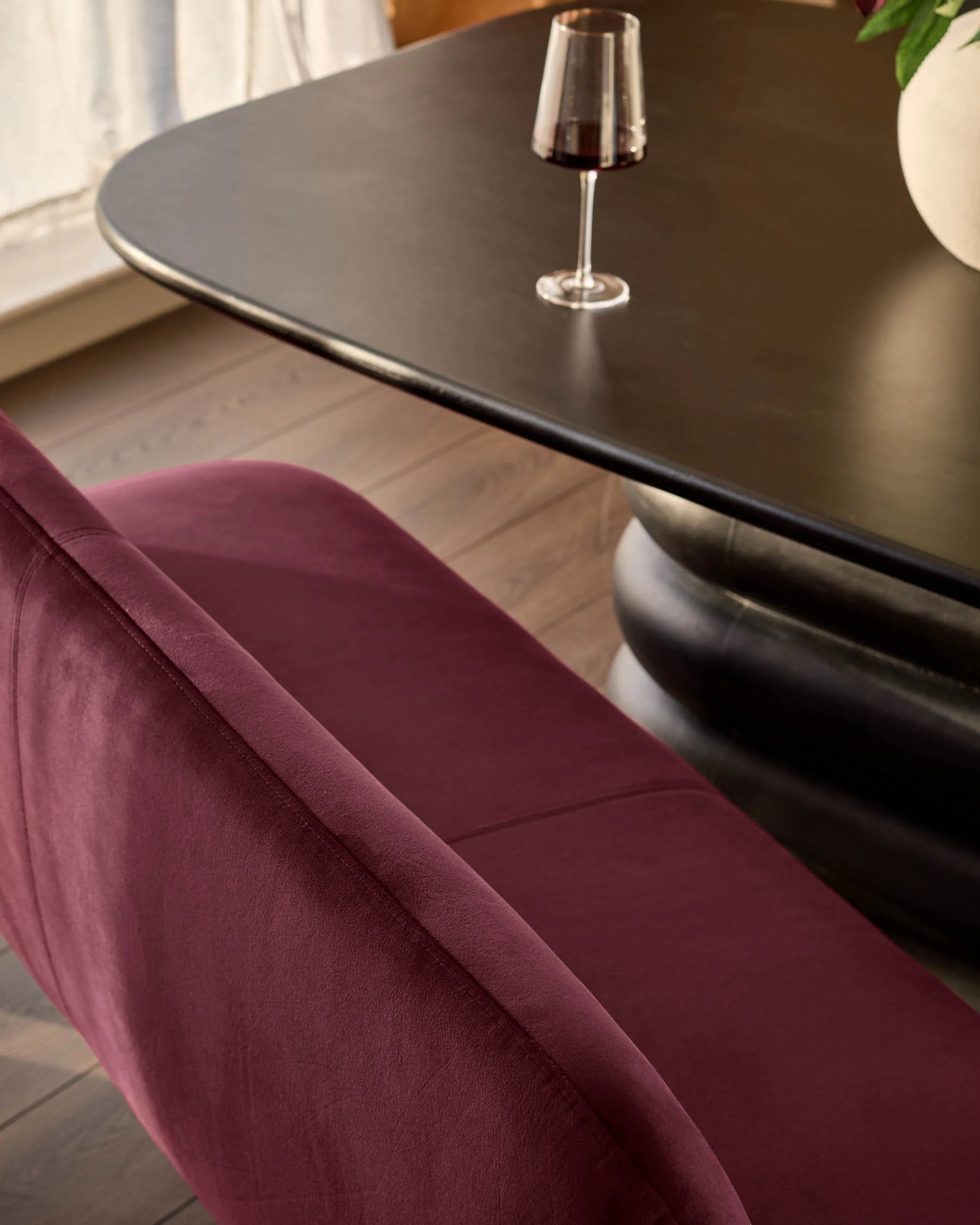 Mason plum velvet 3 seater dining bench - Image 4