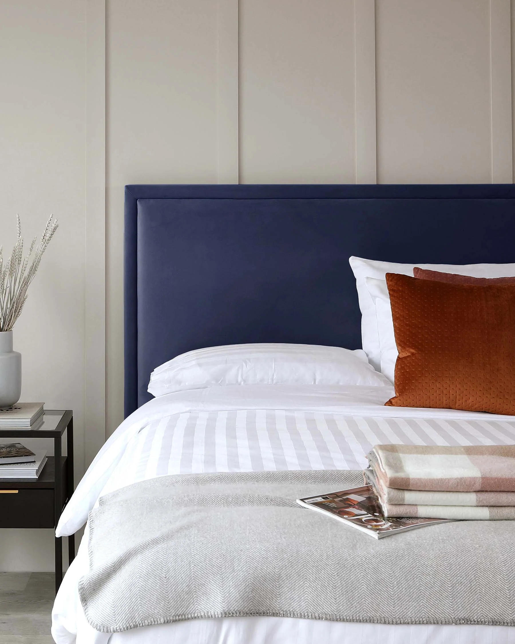 Monica Navy Velvet Double Bed With Storage - Image 4