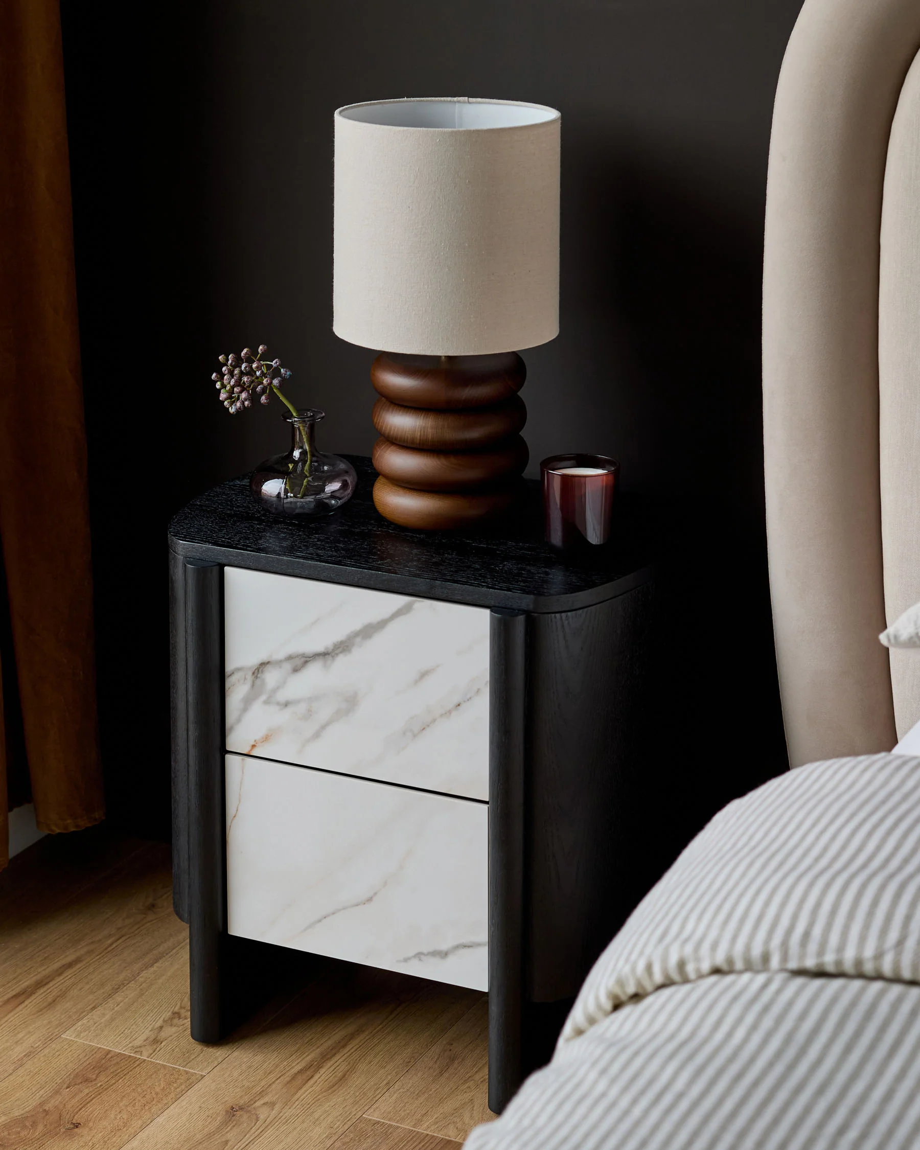 Orlan natural ceramic bedside table - Image 2
