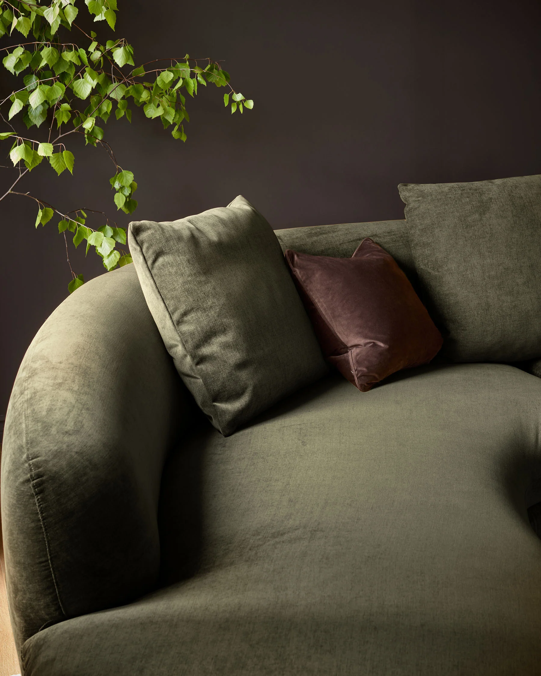 Ottilie olive green chenille left hand corner chaise sofa - Image 10