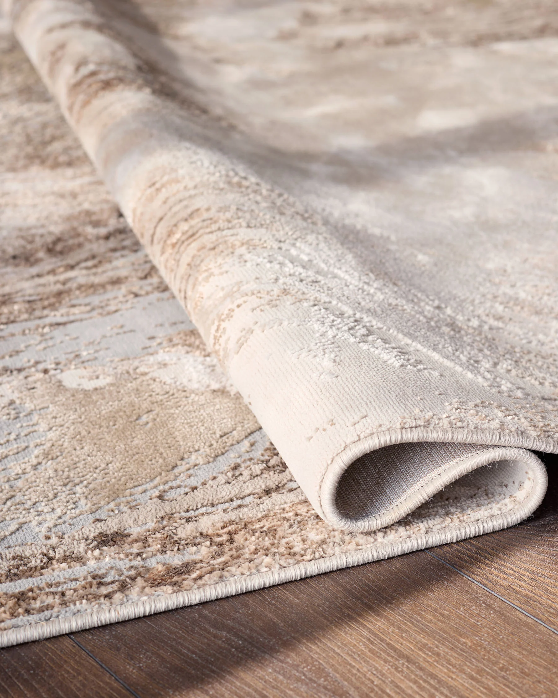 Perla Expression soft silver textured medium rug - Image 3