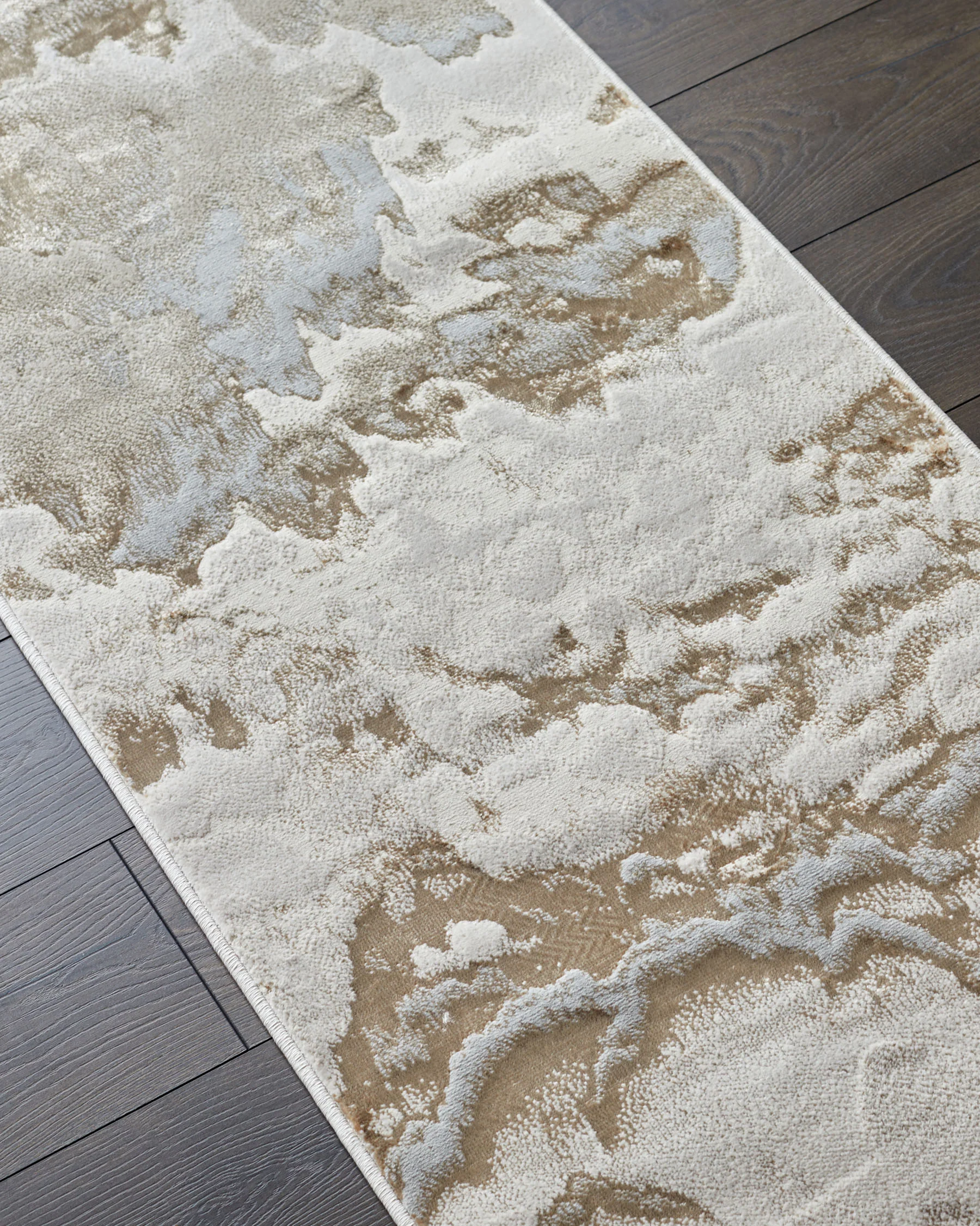 Perla soft gold textured runner rug - Image 2