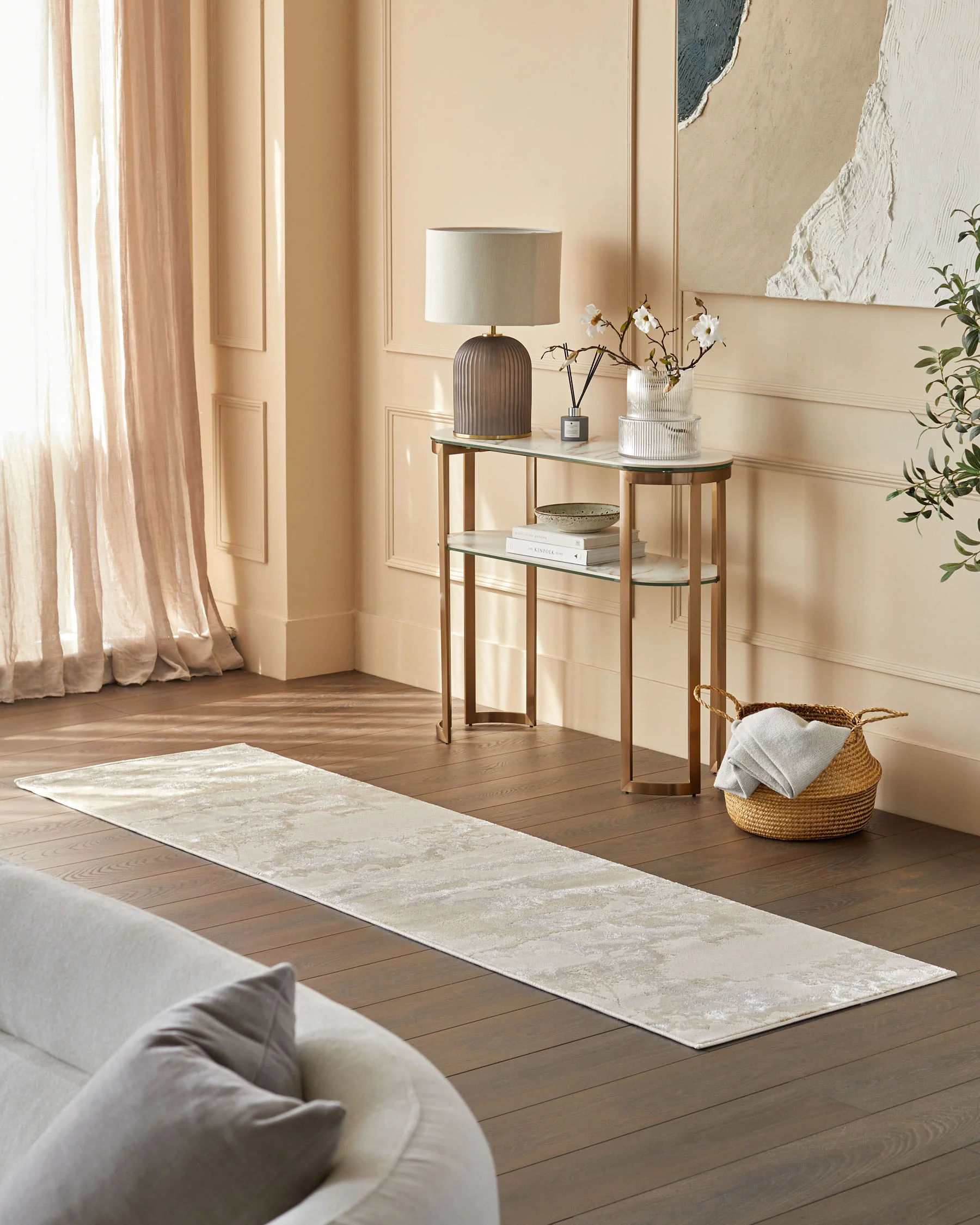 Perla soft gold textured runner rug - Image 3