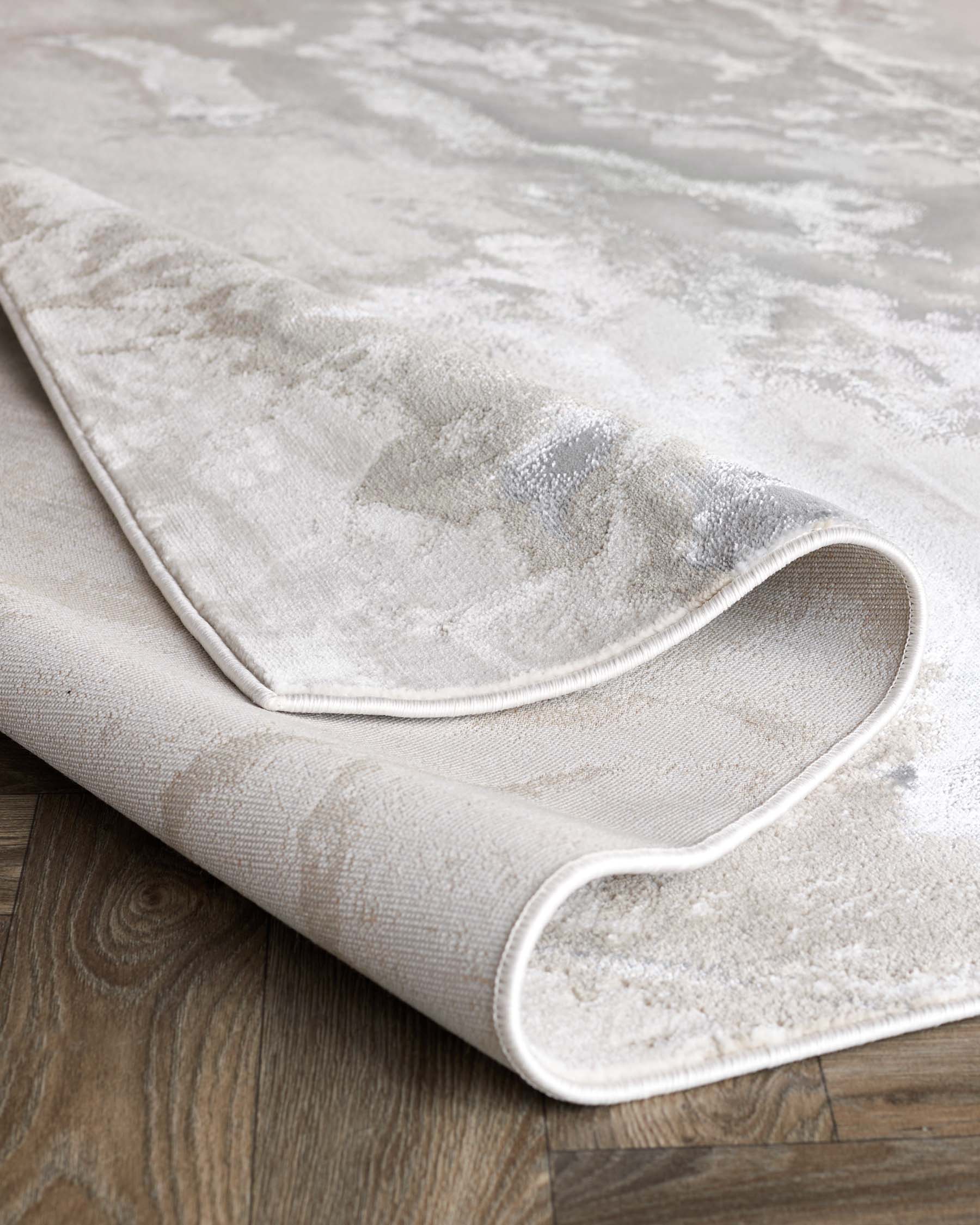 Perla silver textured small rug - Image 4