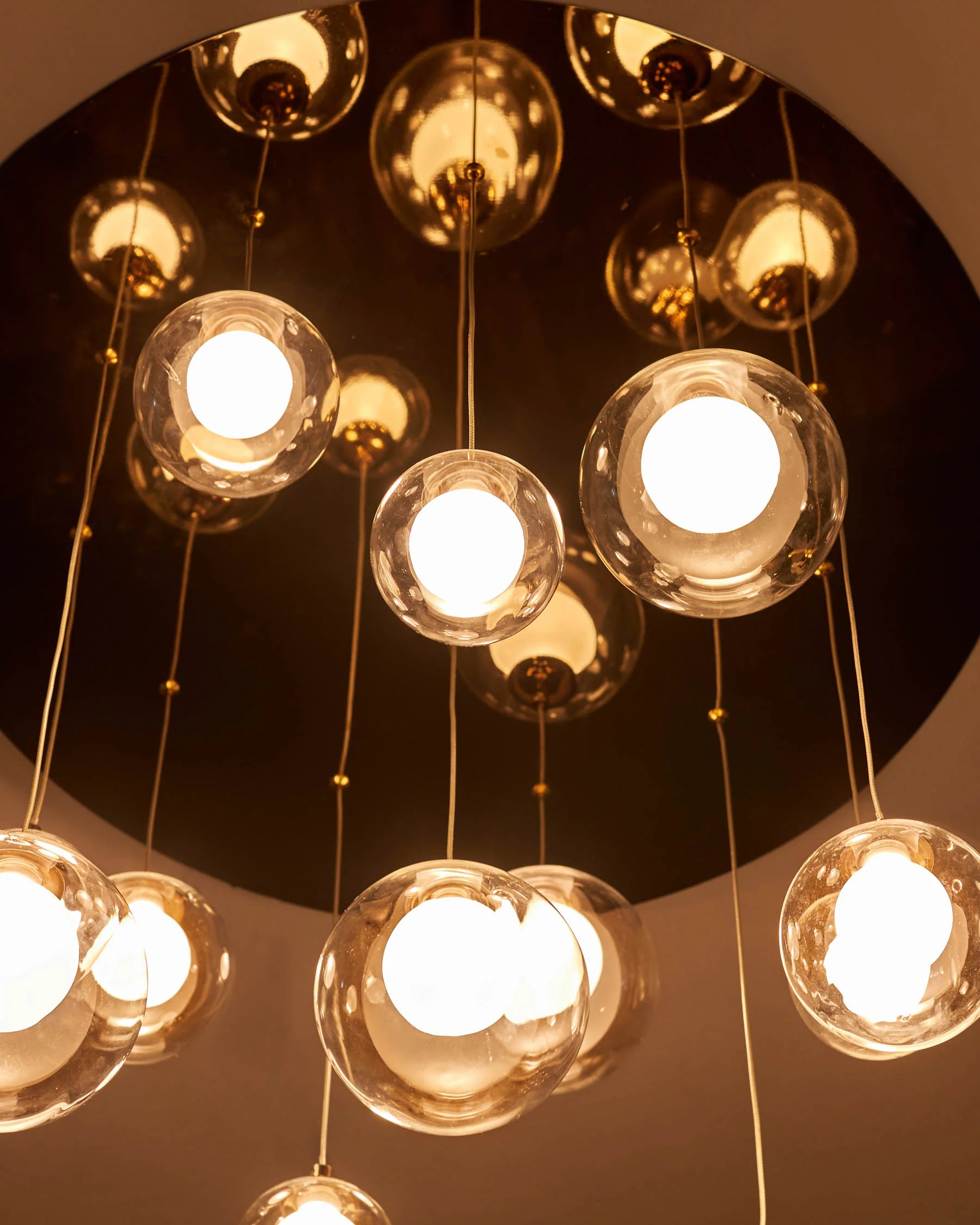 Riley clear glass 12 LED light adjustable drop pendant - Image 11