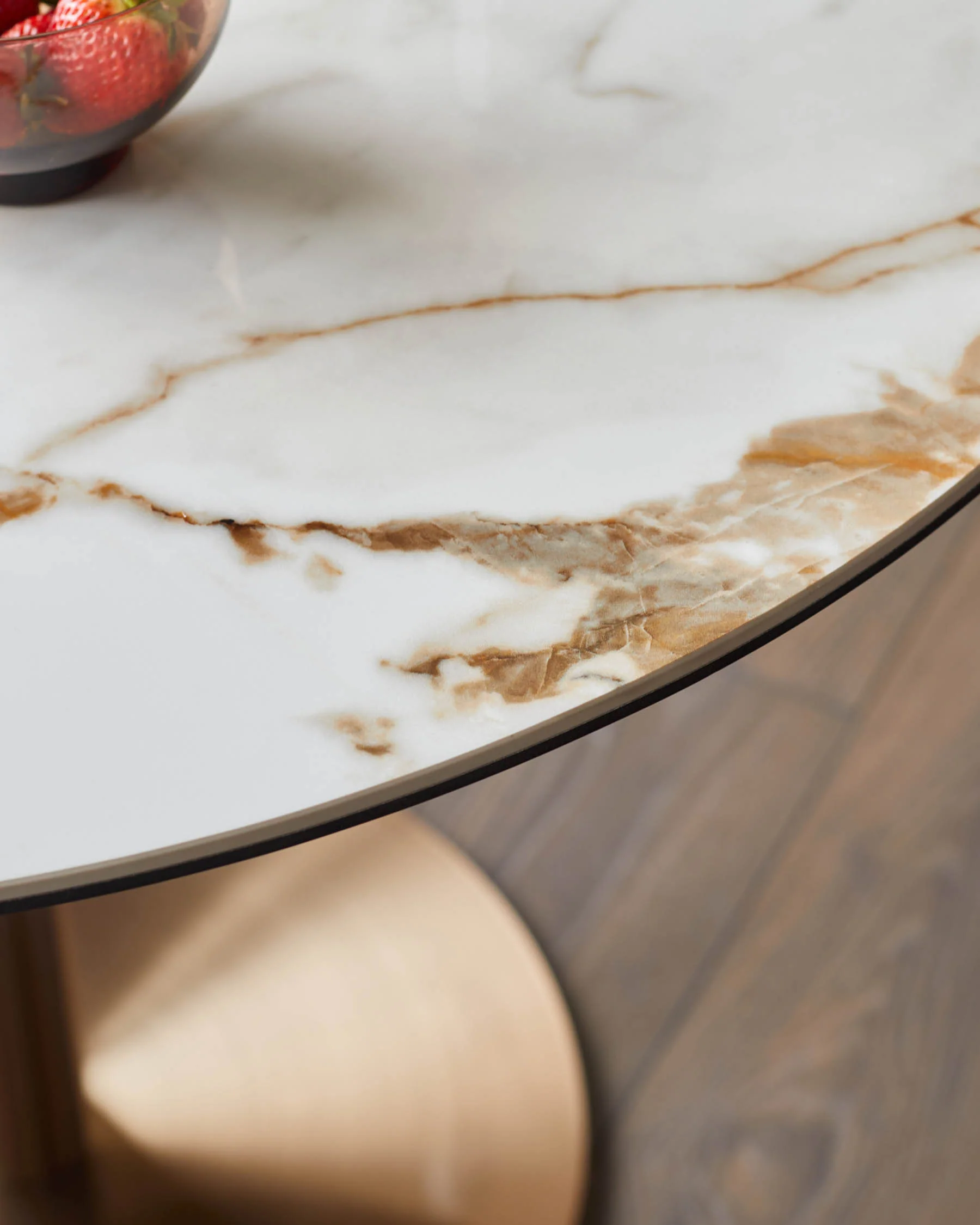 Romeo natural ceramic 4 seater dining table - Image 6