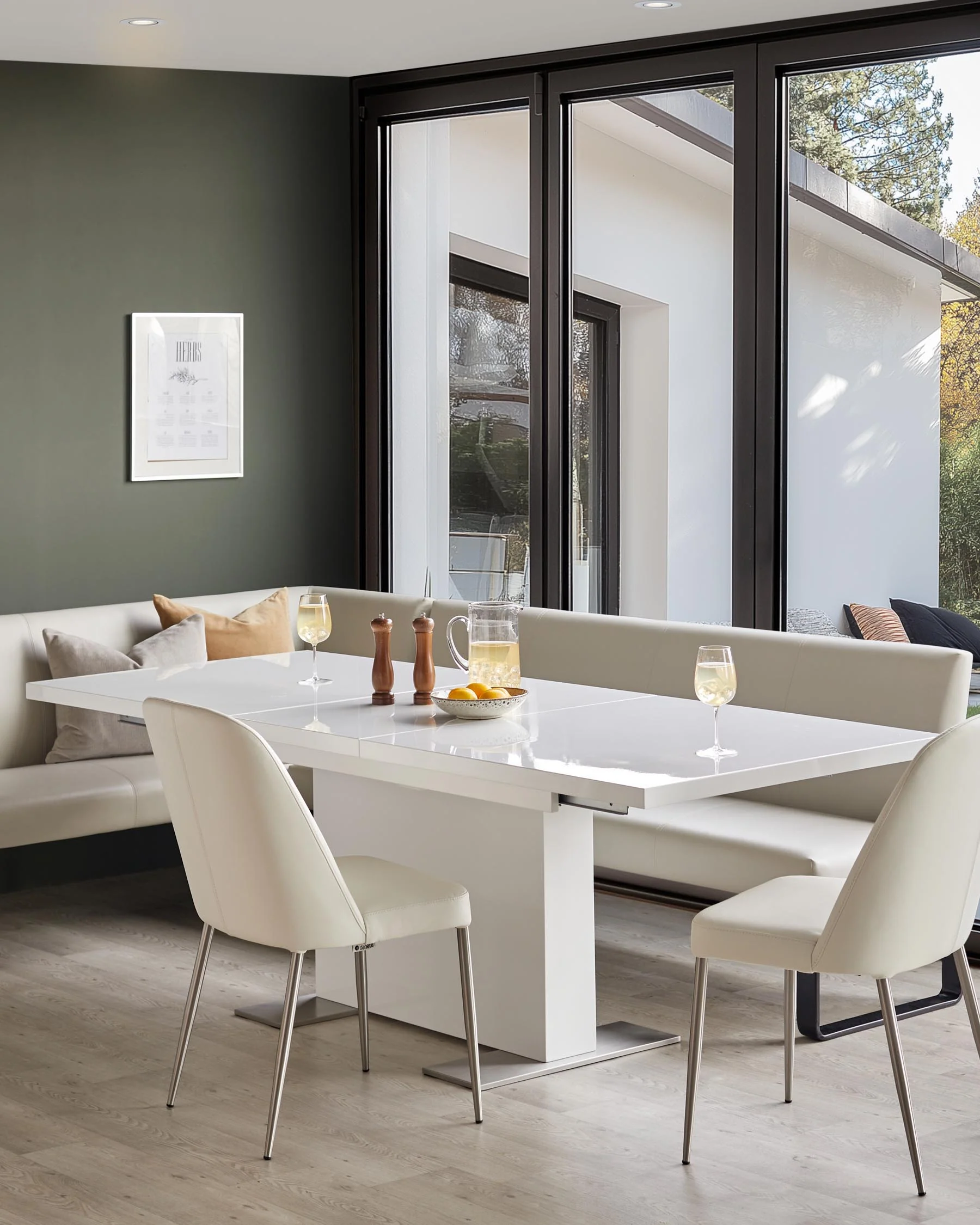 Sanza white gloss extending 6 to 10 seater dining table - Image 2