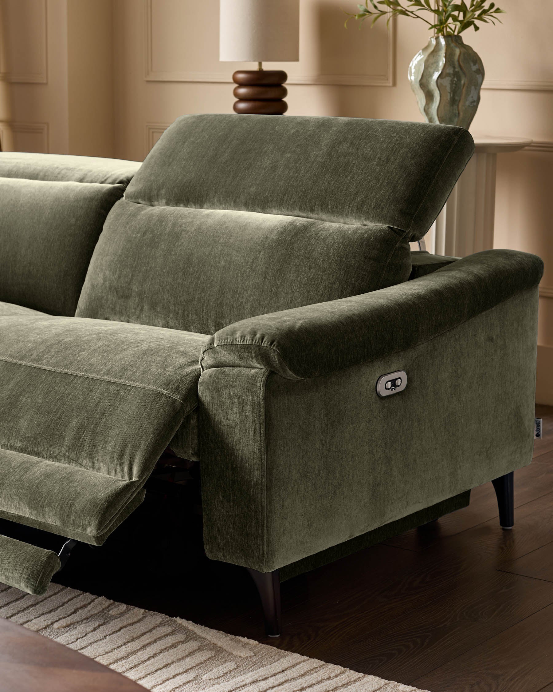 Serene dark green fabric small left hand corner chaise recliner sofa - Image 8