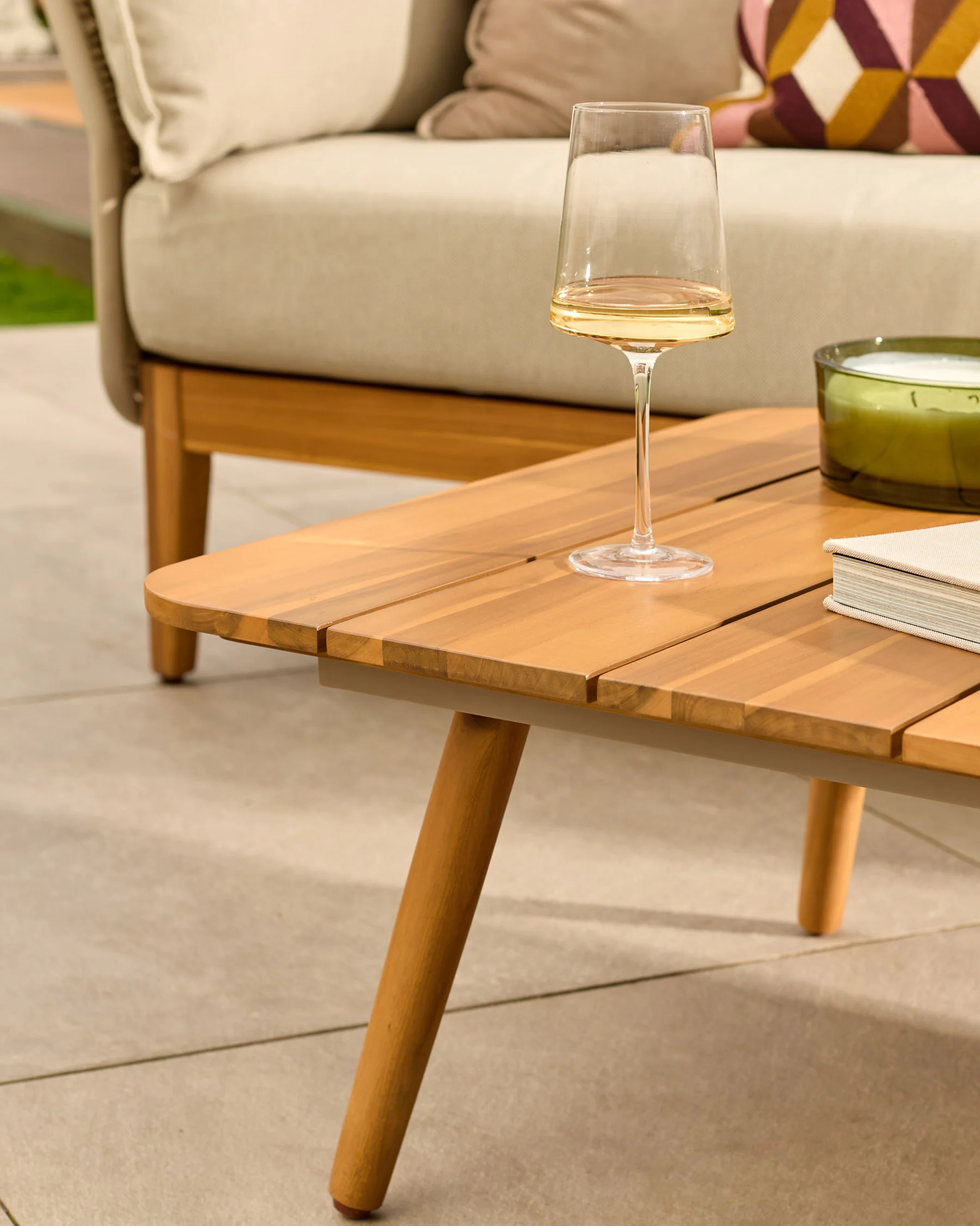 Tuscany natural acacia wood garden coffee table - Image 8