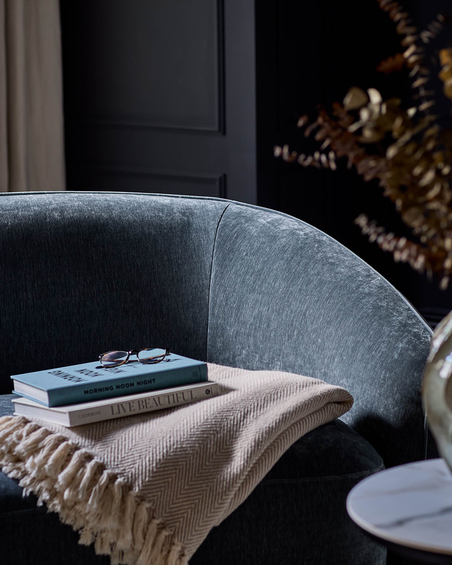 Zoey blue grey fabric armchair - Image 4